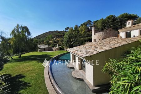 Peille, à 20 minutes de Monaco dans un écrin de verdure au cal - Photo 4