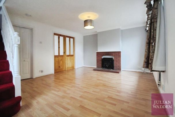 3 bedroom semi-detached house to rent - Photo 1