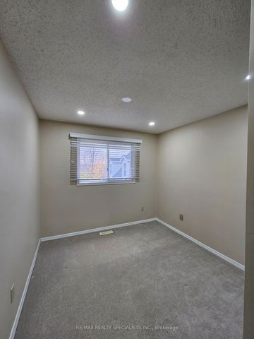 For Lease - 106 Millwood Crescent, Kitchener, Ontario - Photo 5