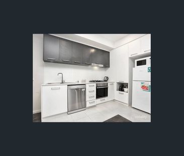 Perfectly Positioned in University Hill! - Photo 2