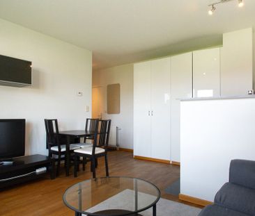 Studio te huur in Oudergem voor € 1.050 met 1 slaapkamer - Photo 3