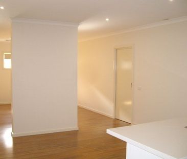 SPACIOUS & WELL DESIGNED TOWNHOUSE - Photo 2