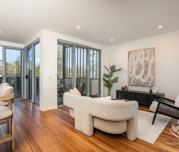 Furnished 2 Bed Apartment | Huge Balcony | Walk to UQ - Photo 1