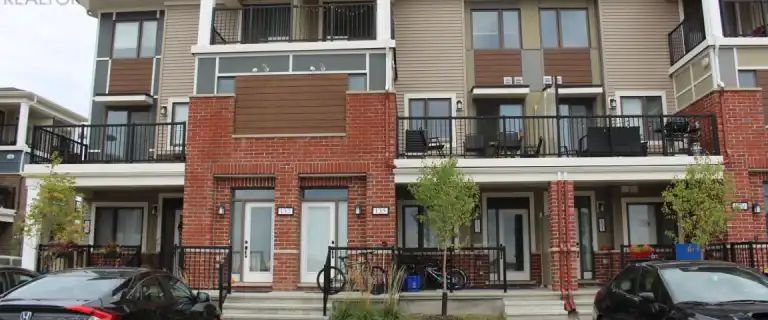 135 WALLEYE PRIVATE | 135 WALLEYE PRIVATE, Ottawa - Photo 1