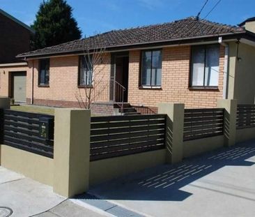 Furnished Shared Accommodation - All Bills Included! - Photo 1