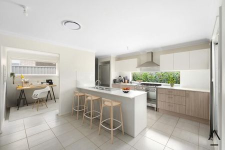 Modern Family Home in Oran Park - Photo 3