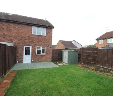 2 bed semi-detached house to rent in Scott Close, Taunton, TA2 - Photo 3