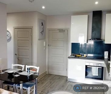 1 bedroom flat to rent - Photo 6