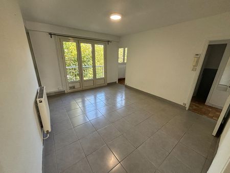 Location Appartement 2 pièces 62m² LOOS 59120 - Photo 2