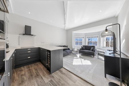 2 BEDROOM Apartment - Second Floor - Photo 5