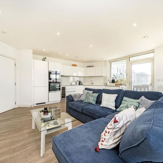 3 bedroom flat to rent - Photo 1