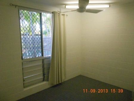 2/137 Albert Street, Cranbrook - Photo 4