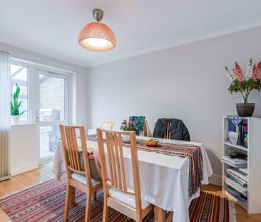 3 bedroom semi-detached house to rent - Photo 5