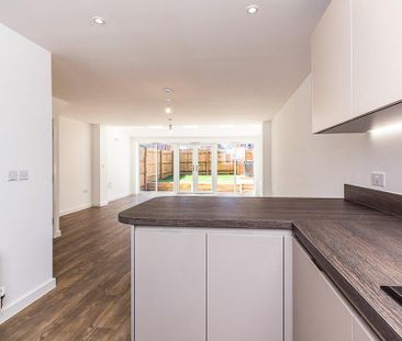 3 bedroom end of terrace house to rent - Photo 6