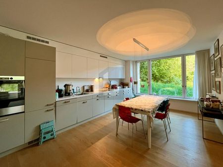 GENEROUS, CENTRAL AND CLOSE TO NATURE - Photo 4