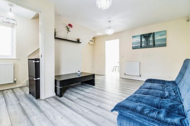 2 bedroom semi-detached house to rent - Photo 1