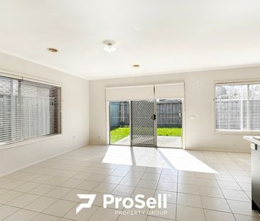 33 Edmund Street, Pakenham - Photo 5