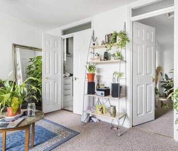 Green Ridges, Headington, OX3 - Photo 2