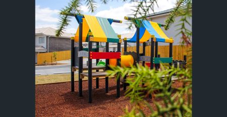 FOR RENT — MODERN 3-BEDROOM TOWNHOUSE - Photo 2