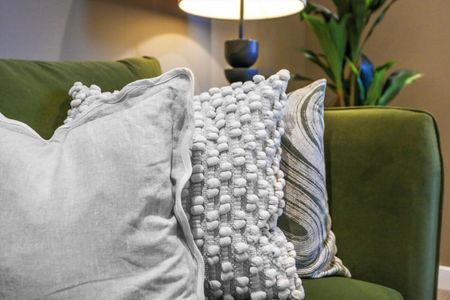 Knight Frank are delighted to present Kew Curve – A Fresh Take on Riverside West London Living.<br /><br />Brand New | Concierge | Gym | Co-Working Space| Meeting Room| Resident’s Lounge| Pet Friendly| - Photo 4