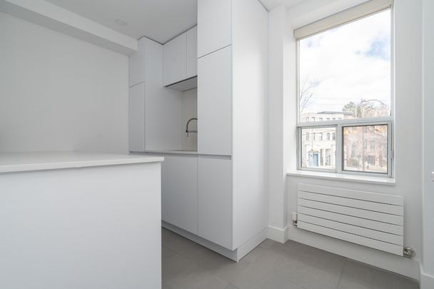 755 Avenue Road - Photo 1