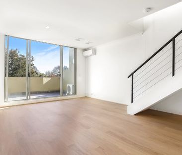 Convenient Central Location - Photo 1