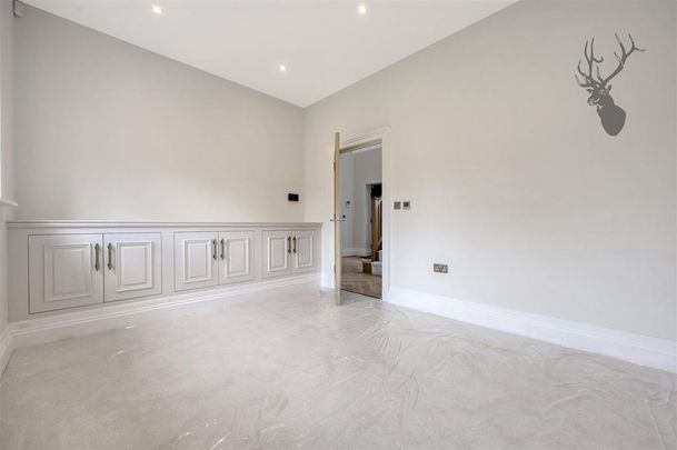 4 bedroom barn conversion to rent - Photo 1