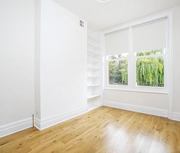 4 bedroom flat in Richmond - Photo 1