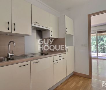 Appartement Saint Michel Sur Orge 1 pièce(s) 31 m2, balcon, cave et parking. - Photo 2