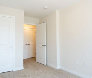 For Lease - 660 Colborne St. West Street Unit# 17, Brantford, Ontario - Photo 4