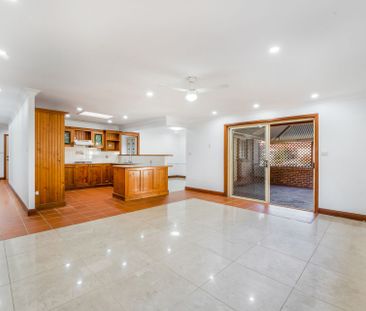 Great Family Home - Photo 2