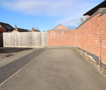 2 bedroom end of terrace house to rent - Photo 2