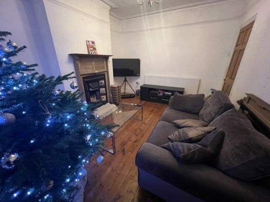 Room in a Shared House, Sweetbriar Road, LE3 - Photo 1