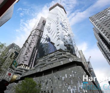 Stunning Like New Apartment! - Photo 2