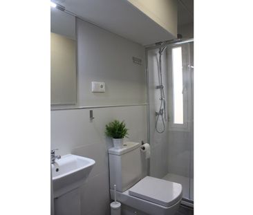 Bright double room in Puerta del Sol - Photo 5