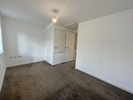 2 bedroom terraced house to rent - Photo 4