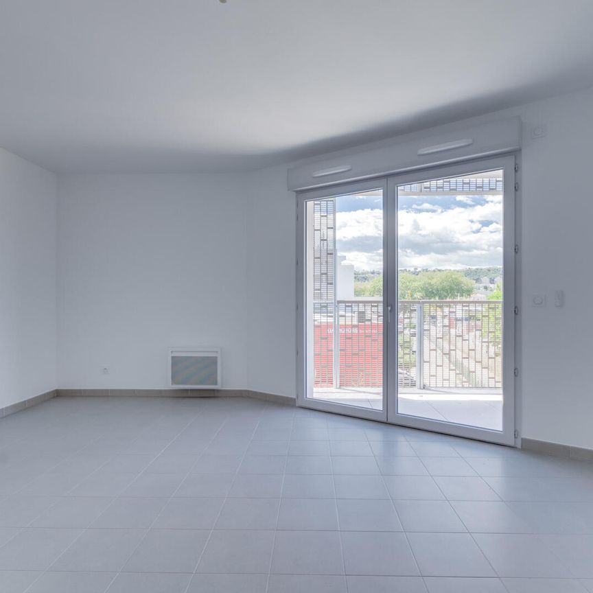 location Appartement F1 DE 33.48m² À NICE - Photo 1