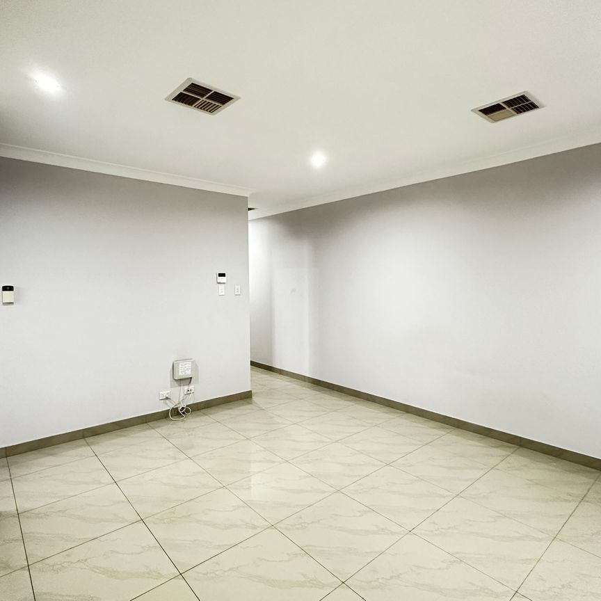 Modern 2 Bedroom Granny Flat&excl; - Photo 1