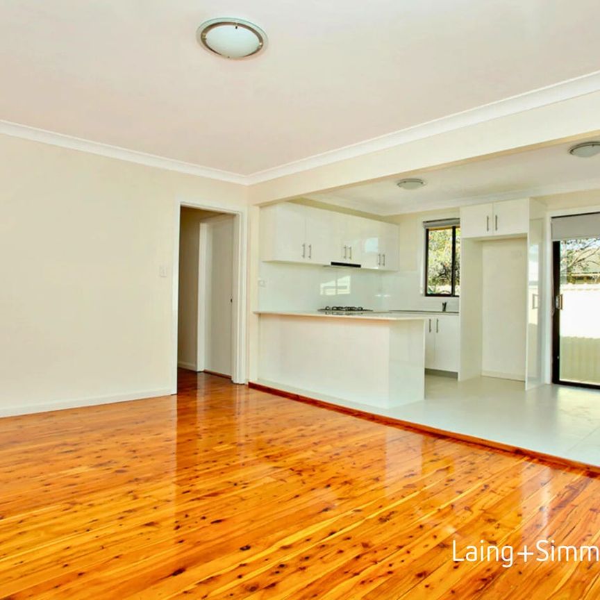 Comfortable three-bedroom family home close to amenities - Photo 1