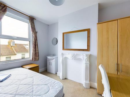 5 bedroom terraced house to rent - Photo 2