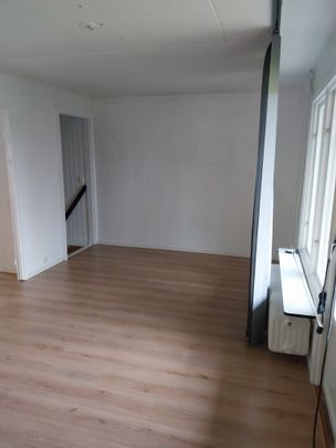 Tiondevägen 44 - Photo 1