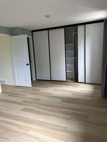 6870 Bilberry Drive - Photo 3