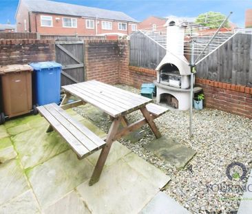 2 bedroom terraced house to rent - Photo 2