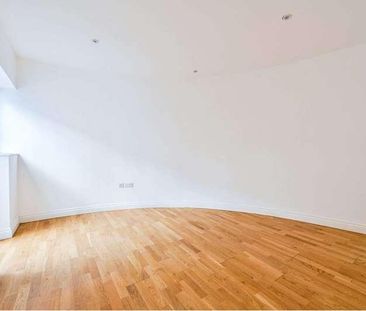 Innes Close, Merton, SW20 - Photo 1