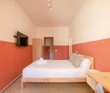 Carrer d'Homer, Barcelona, Catalonia 08023 - Photo 1