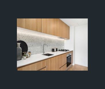 Stunning Two Bedroom Apartment in Highly Sought-After 'Breeze' Complex - Photo 4