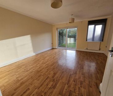 4 bedroom semi-detached house to rent - Photo 1