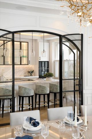 4 bedroom flat to rent - Photo 3