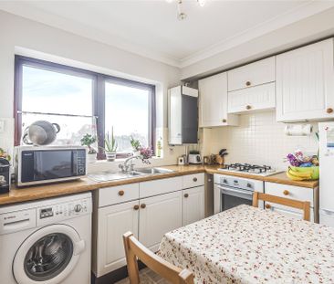 1 bedroom Flat in Royal Court, Reading - Photo 4