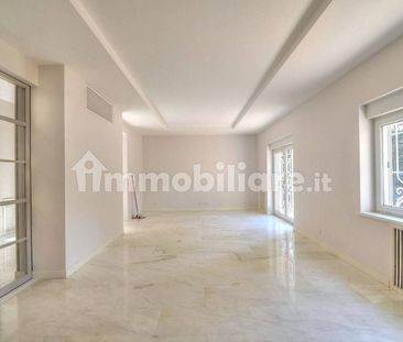 Appartamento via Bruxelles, Pinciano - Villa Ada, Roma - Photo 5
